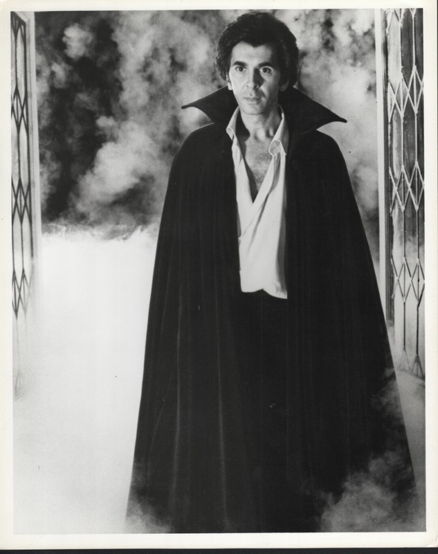 Frank Langella - Dracula 8x10 Black & white glossy photo