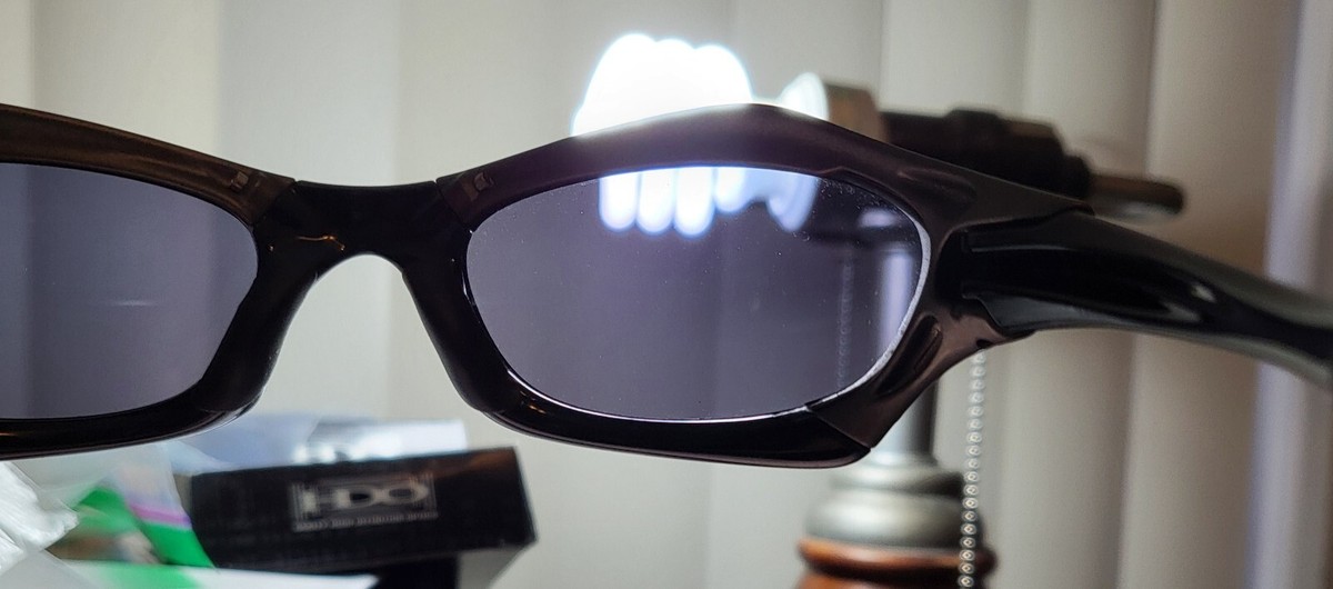 Oakley SPLICE Black Gunmetal Polished Black w/ Emerald Oakley SPLICE Black Gunmetal Polished Black w/ Emerald