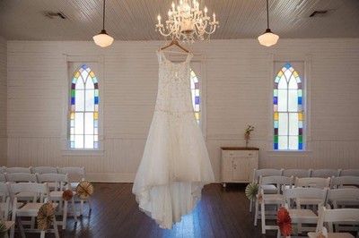 Alfred Angelo Disney Wedding Dress Tiana style size 18W fits 14/16