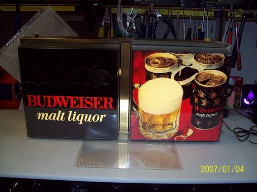 VTG Budweiser Malt Liquor Glass 6 Pack RARE Lighted Beer Bar Sign Anheuser Busch