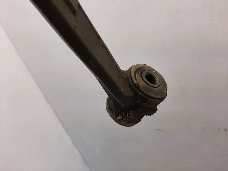 Brazo de control inferior delantero del conductor AWD 03-14 FURGONETA CHEVROLET EXPRESS 1500 12475479 Foto 4 de 4