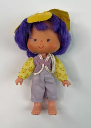 Vintage Strawberry Shortcake Almond Tea Doll