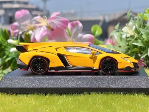 Lamborghini / Veneno / 1/64 Diecast car / Kyosho - Picture 8 of 24
