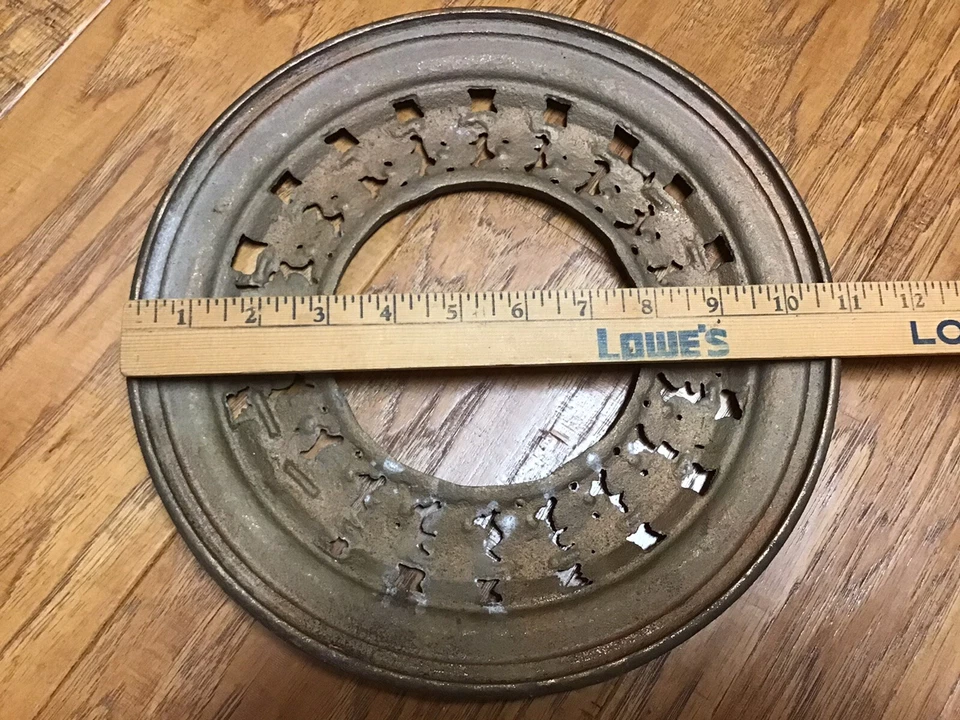 Ventilador de techo antiguo Emerson hoja de helecho placa inferior reproducción ornamental EE. UU. Foto 2 de 4