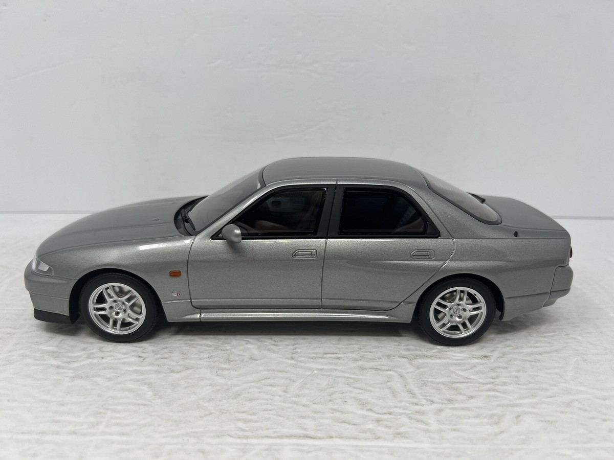 Kyosho Nissan Skyline GT-R Autech 40th Samurai Japan 1:18 Resin