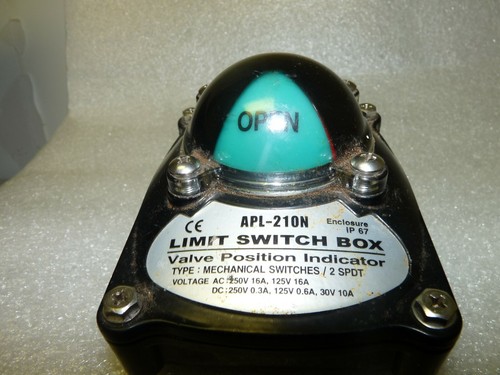 Triac APL210N Limit Switch Box Dome Indicator OPEN CLOSED Aluminum NEMA 4X SPDT - Picture 6 of 7