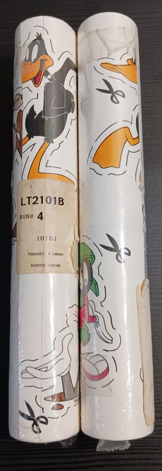 VTG LOONEY TUNES Bugs Bunny Tweety Marvin Wall Paper Border Set of 2 Cut Outs