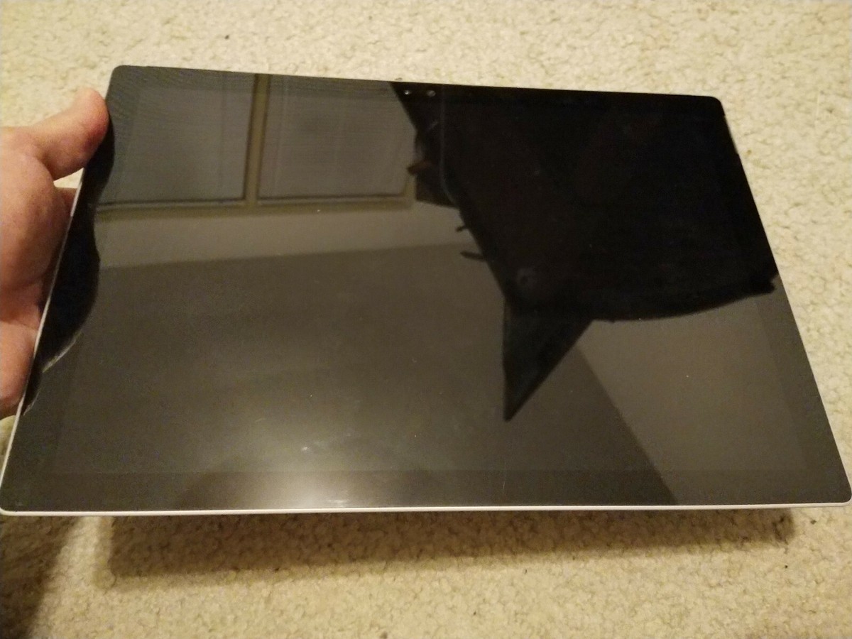 Microsoft Surface Pro 4 i5-6300U 128GB Storage, 4GB RAM Wi