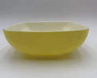 VTG Pyrex Ovenware 9" Square Bowl Lemon Yellow 525B 2.5 Quart  Made In USA
