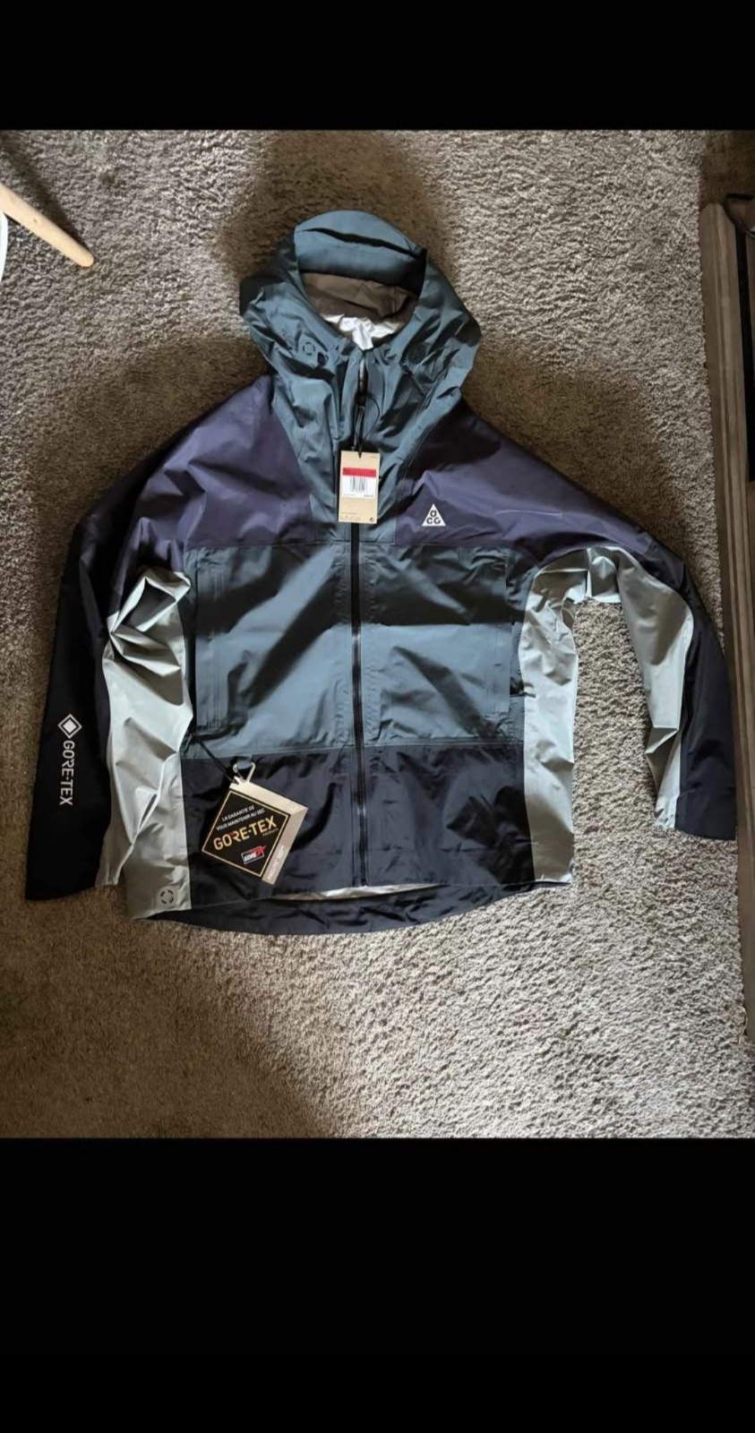 ACG Storm-FIT ADV Chain of Craters Jacket - Multicolor