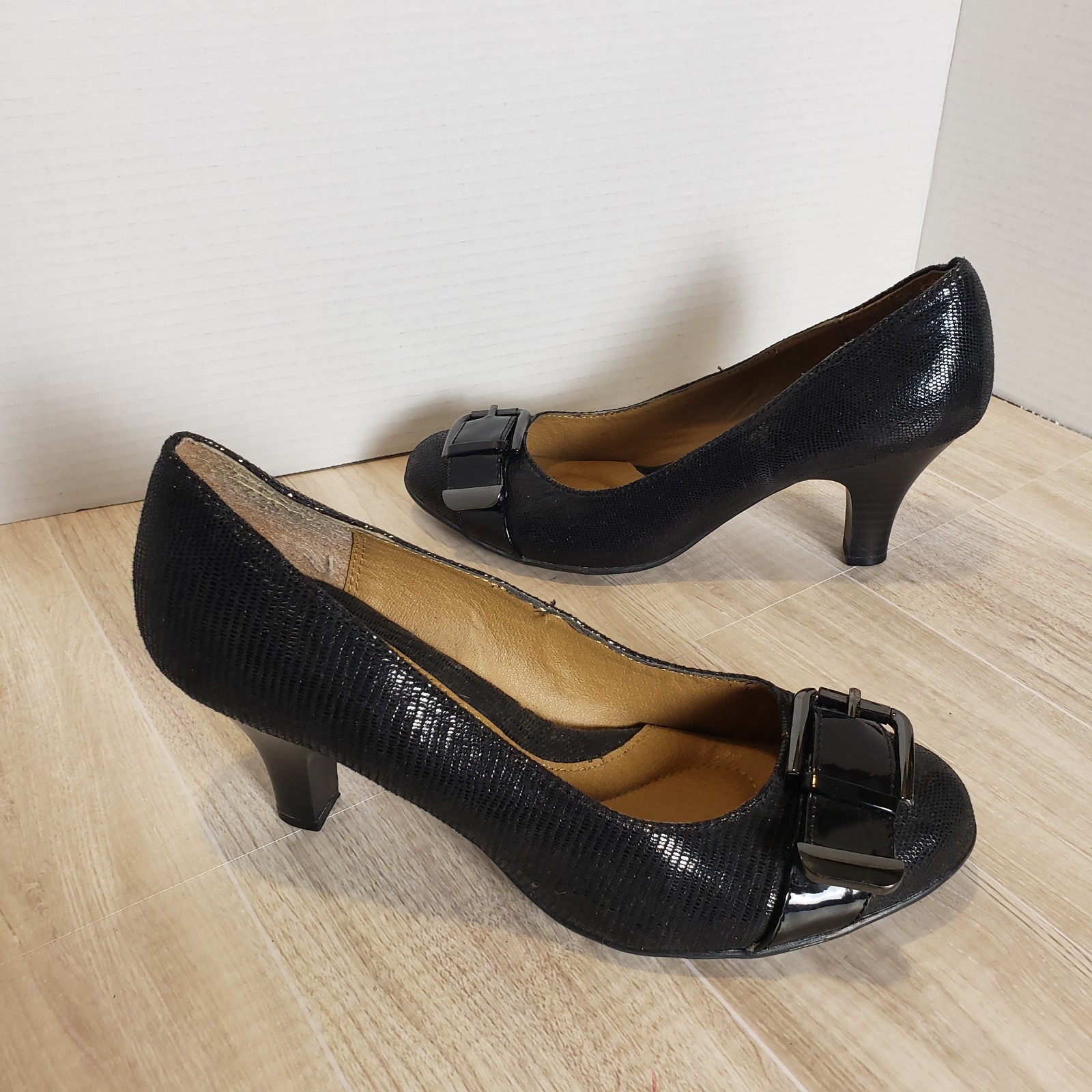 Sofft Venezia Black Patent Leather Pumps Women’s 8 Round Toe Suede Trim Heels