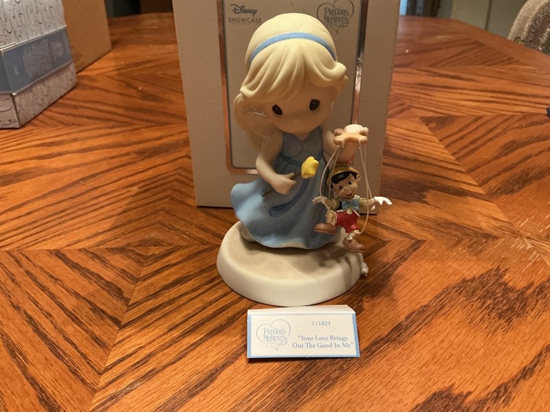 Precious Moments Disney Showcase YOUR LOVE BRINGS OUT THE GOOD IN ME* New in Box