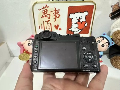 Fujifilm Fuji X Series X20 12.0MP Digital Camera Built-in Flash