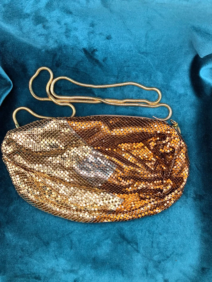 Bandolera Vintage Malla Multicolor Dorado Plata y Bronce Tonos Disco 17 1/2" Foto 3 de 4