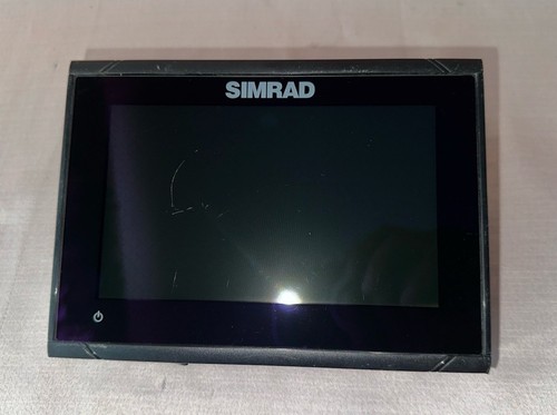 Simrad Go7 XSR GPS Chartplotter / Fishfinder Touchscreen 7” MFD (TESTED) - Picture 1 of 13