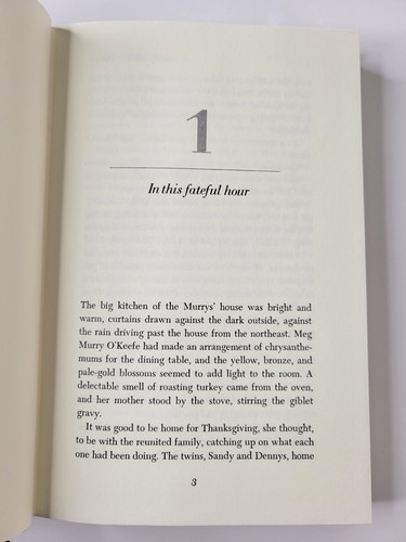 Madeleine L'Engle SIGNED! A Swiftly Tilting Planet ~ 1st Edition/ 4th Printing - Picture 13 of 15