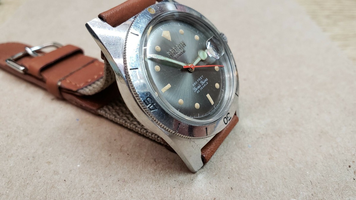 Ardath Denis Divers Submarine Vintage 660 Ft. 25J 