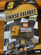 Chase Elliott 9 NAPA NASCAR Authentics Diecast Car 1/64 - 2021 Wave 13