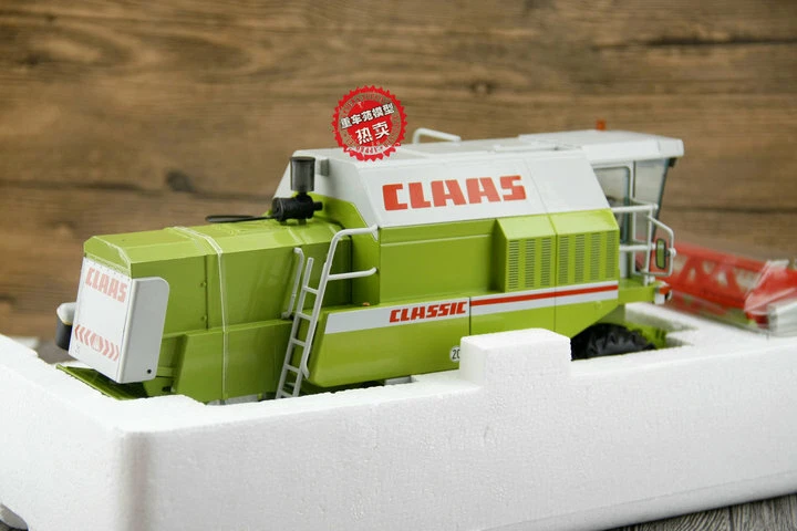 Replicagri CLAAS DOMINATOR 88 CLASSIC MAXI TRACTOR 1/32 Diecast Model - Image 4 of 4