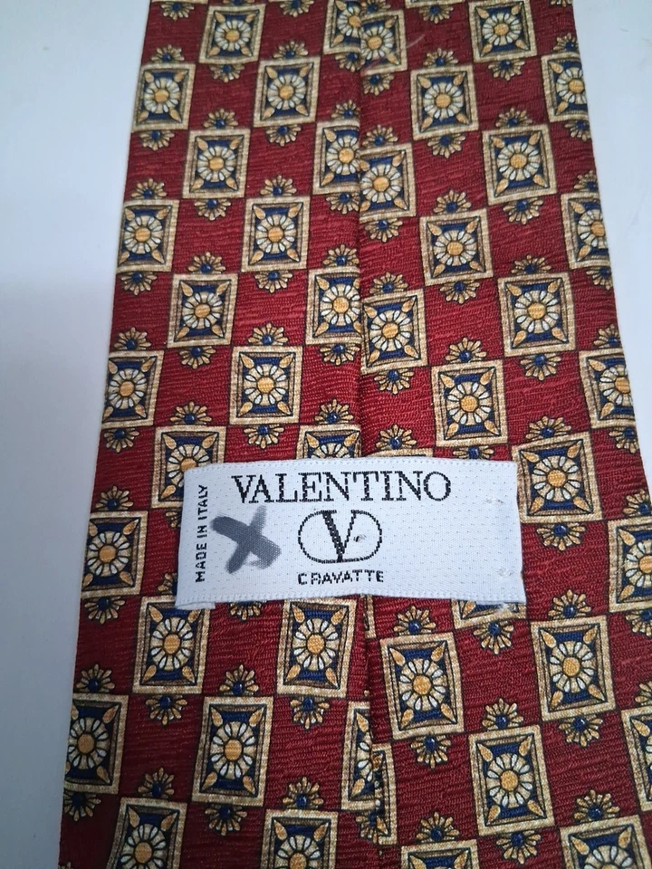 Valentino Cravatte Silk Neck Tie Made in Italy - Image 2 of 4