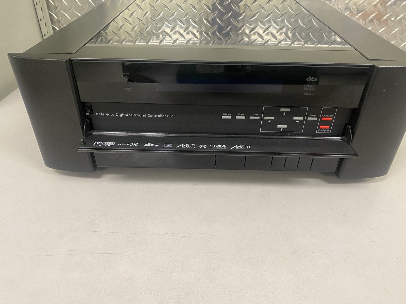 Meridian 861 Processor 800-C00 1D20 IE42 0A13 1A00 Reference Surround Controller