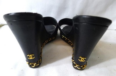 CHANEL COCO Chain Wedge Mules Sandals Black Leather US 6.5 EU 35.5 062270d
