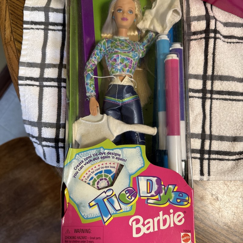 Tie Dye Barbie Mattel 1998 #20504 With 3 Markers & 2 Shirts Vintage Unopened Box
