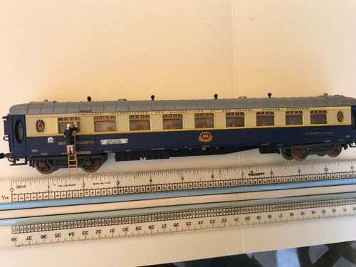 ho zug personenwagen, statisch sitzt auf Gleis, rollt nicht - Bild 1 von 6