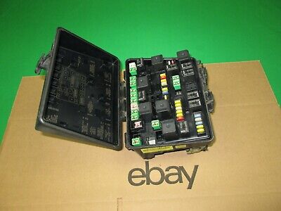 2007 2008 CHRYSLER PACIFICA TIPM INTEGRATED POWER MODULE FUSE RELAY BOX