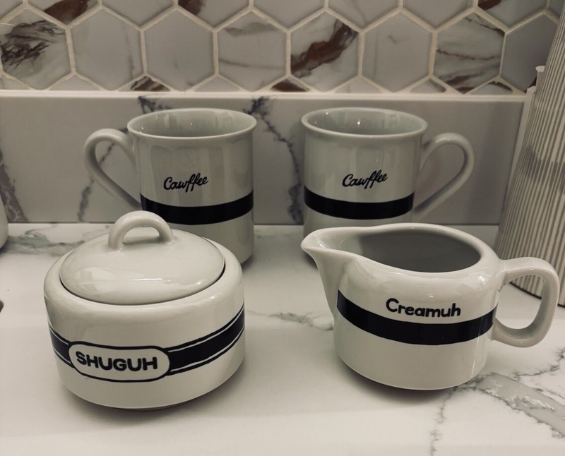 Fishs Eddy Brooklynese NYC  Cawffee Kristina Ricci Brooklyn Creamer Sugar