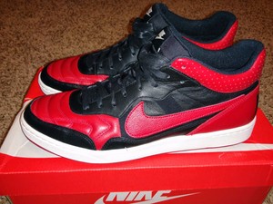 Nike-x-Marco-Materazzi-Tiempo-94-Mid-BRED-Air-Jordan-SB-1-Dunk-Red-11-Low-OVO-12