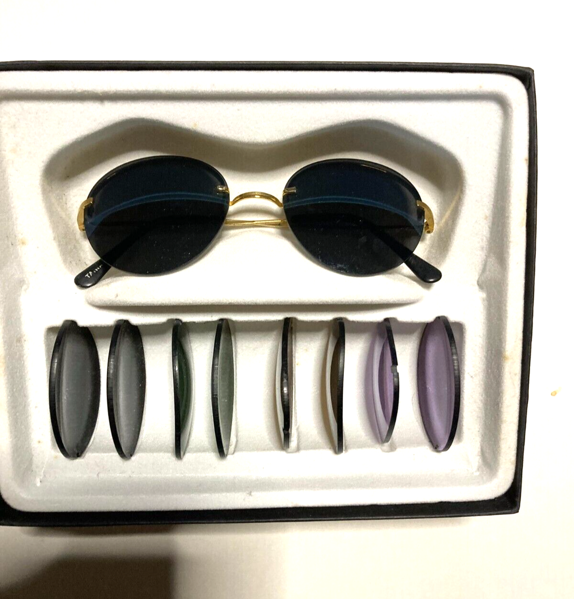 Vintage Riviera Sunglasses Flip Out w/5 pr Colored lenses  display picture 2