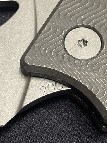 OZ Machine Co - Roosevelt XL / Dark Stonewashed Zig Zag Scales / 20CV Blade - Picture 4 of 8