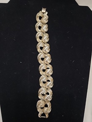 Vintage LISNER signed Feather Leaf Plume Silver Tone Vintage Braclet  
