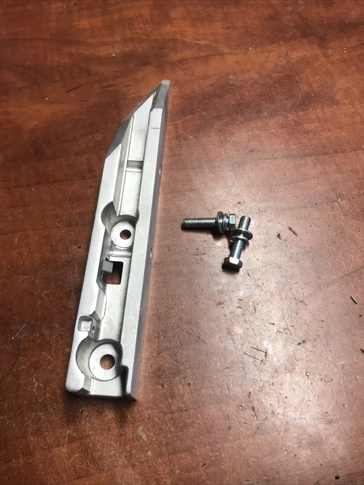 Use Genuine Part Fixed Fence &ldquo;B&rdquo; Assy For Hitachi C12RSH