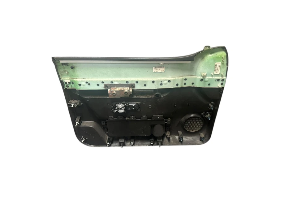 Painel de acabamento interno de porta dianteira direita usado fabricante de equipamento original Chevrolet Silverado 1500 - Imagem 2 de 2