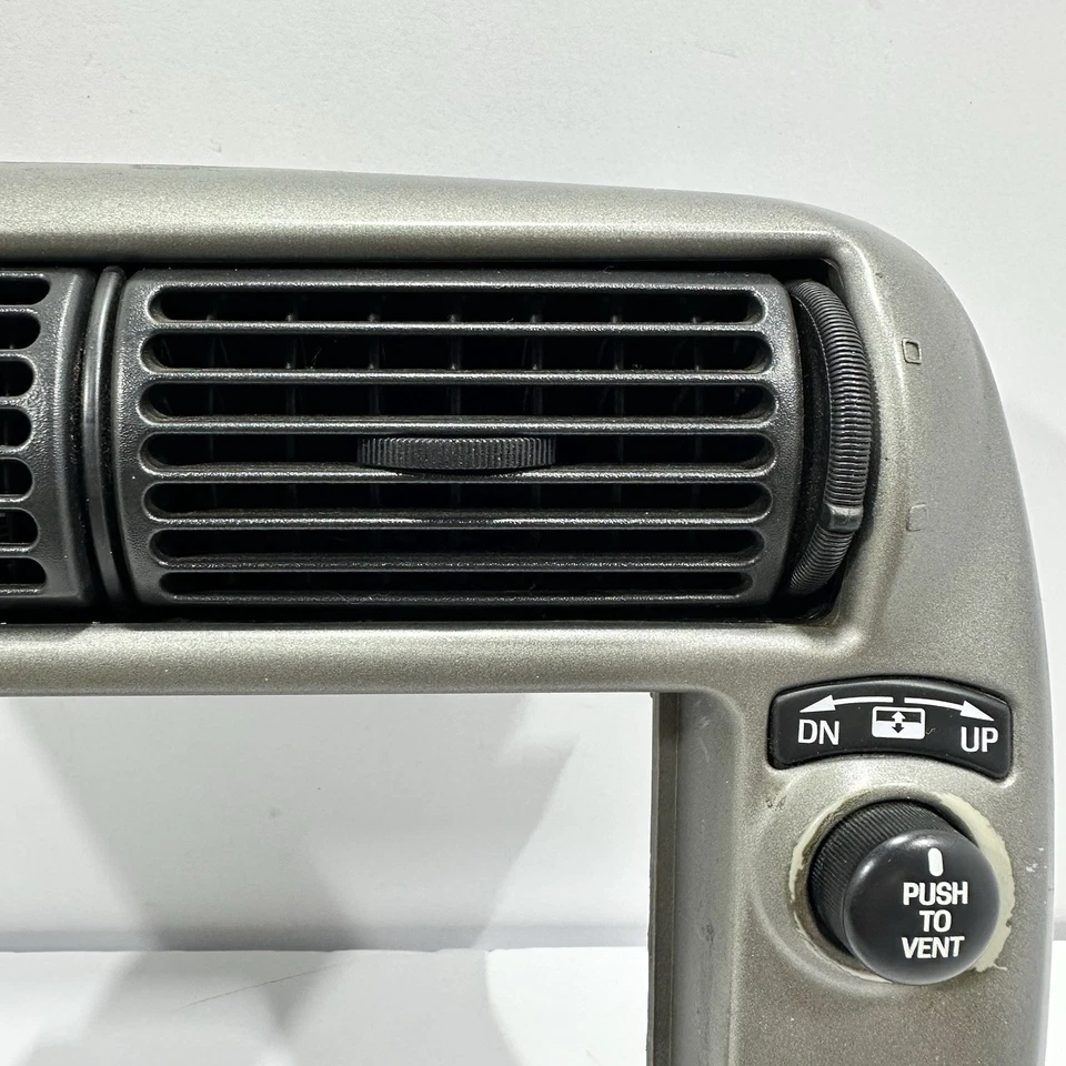 Ford Explorer Sport & Sport Trac 2001-2003 radio tablero bisel OEM Foto 3 de 4