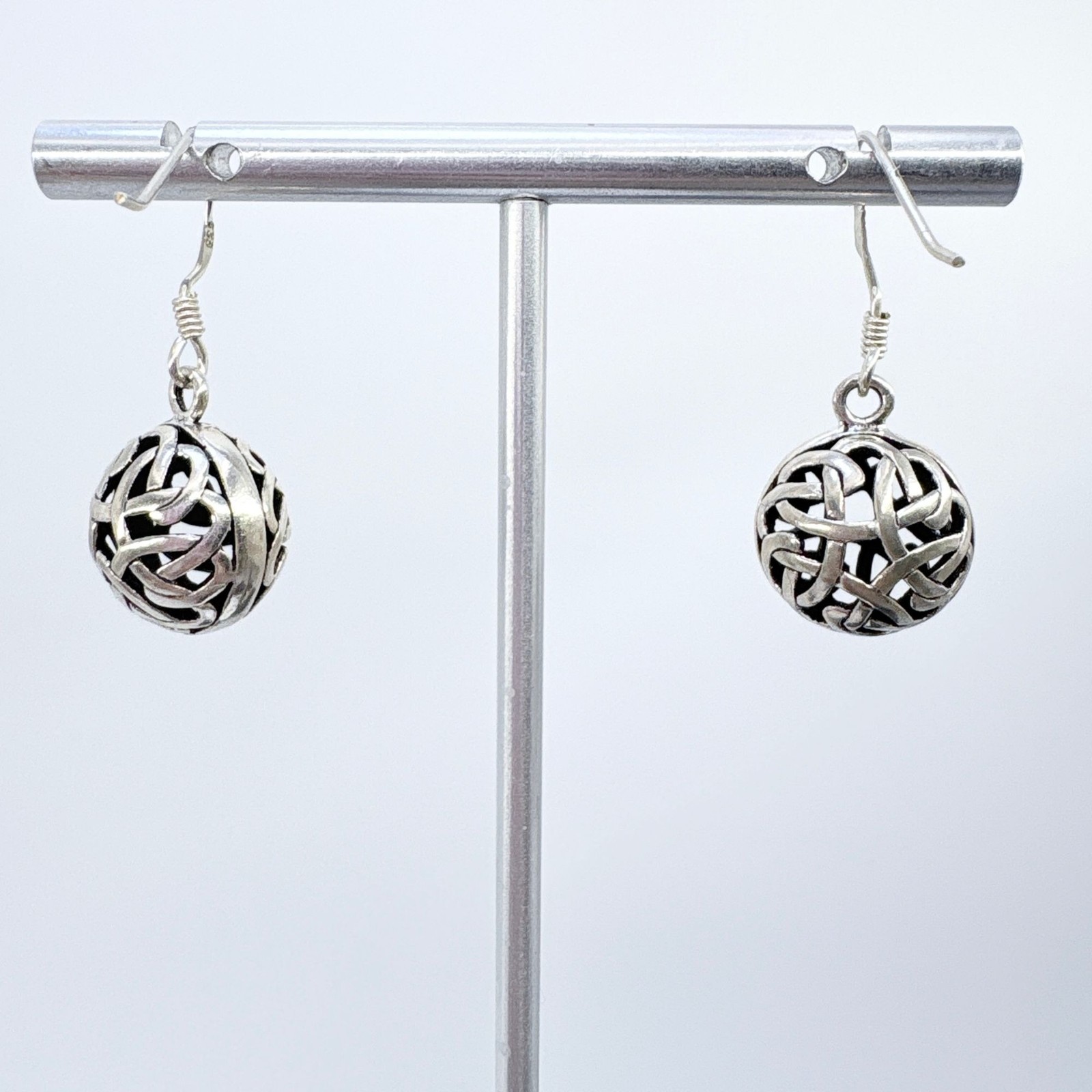 Sterling Silver 925 Interlocking Knot Design Ball… - image 4