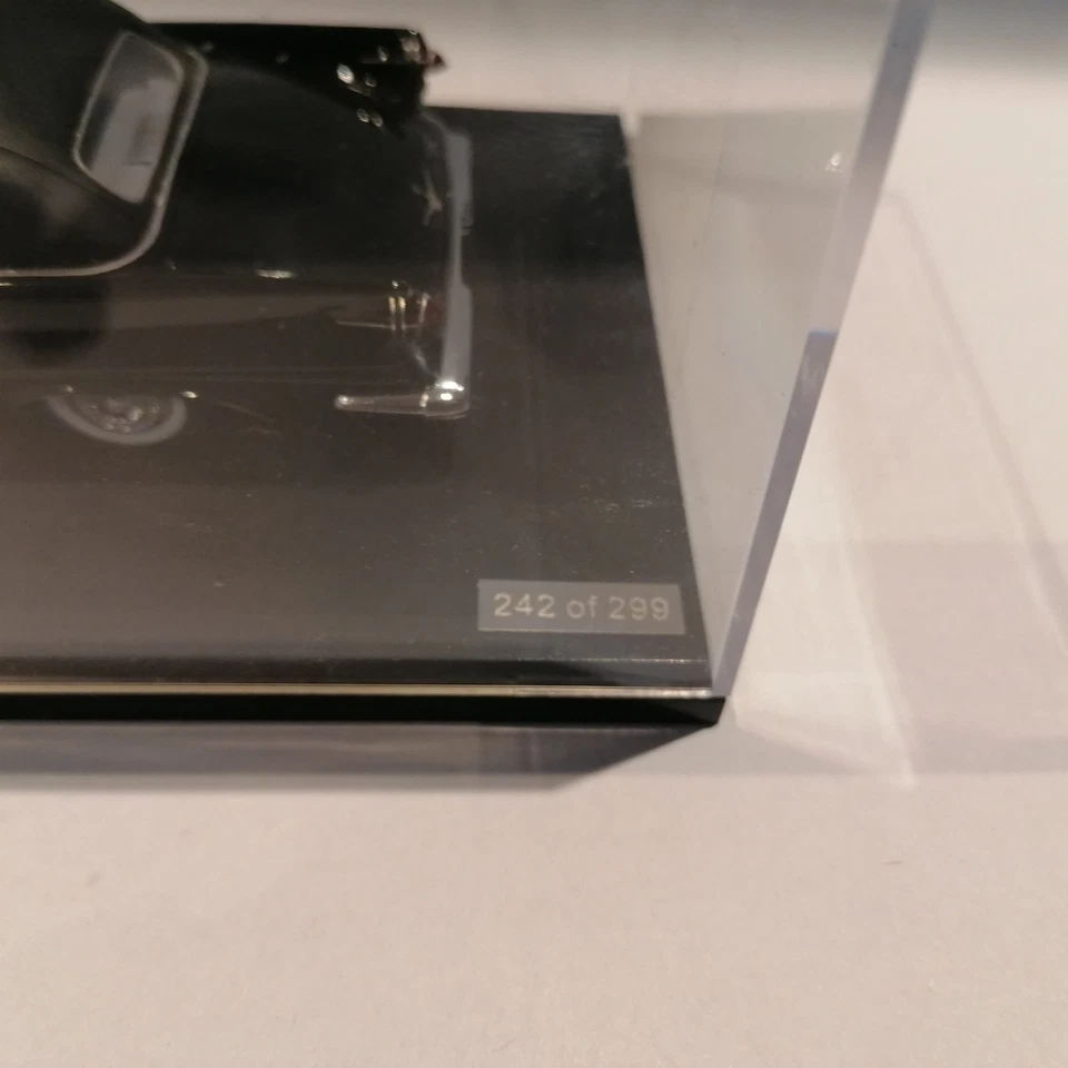 Modelos GLM 1:43 1958 Crown Imperial Limousine de Ghia con estuche edición limitada Foto 4 de 4