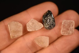 50g *RUTILATED QUARTZ* Tumbled Stones 34pce Rutile Natural, Cleanse energy