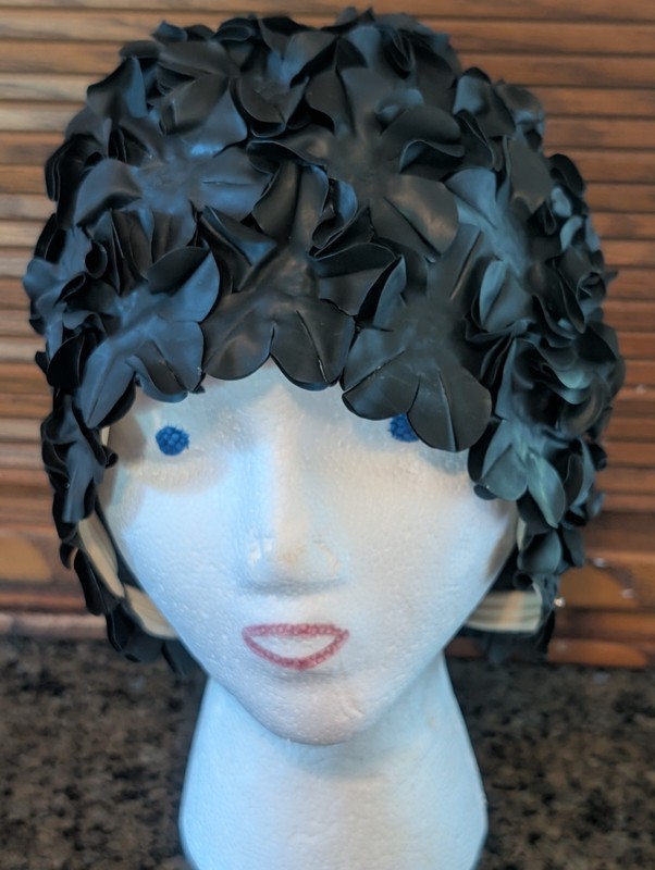 Vintage 1960's Black Flower Petal Rubber Swimming  Bathing Cap