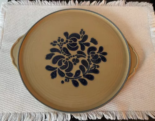 Pfaltzgraff Folk art cake plate