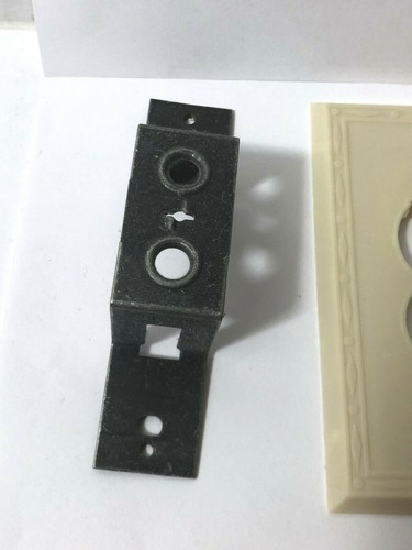 De colección Leviton Kwikchange Marfil Interruptor Salida Receptáculo Pared Cubierta Placa 772 - Imagen 3 de 6