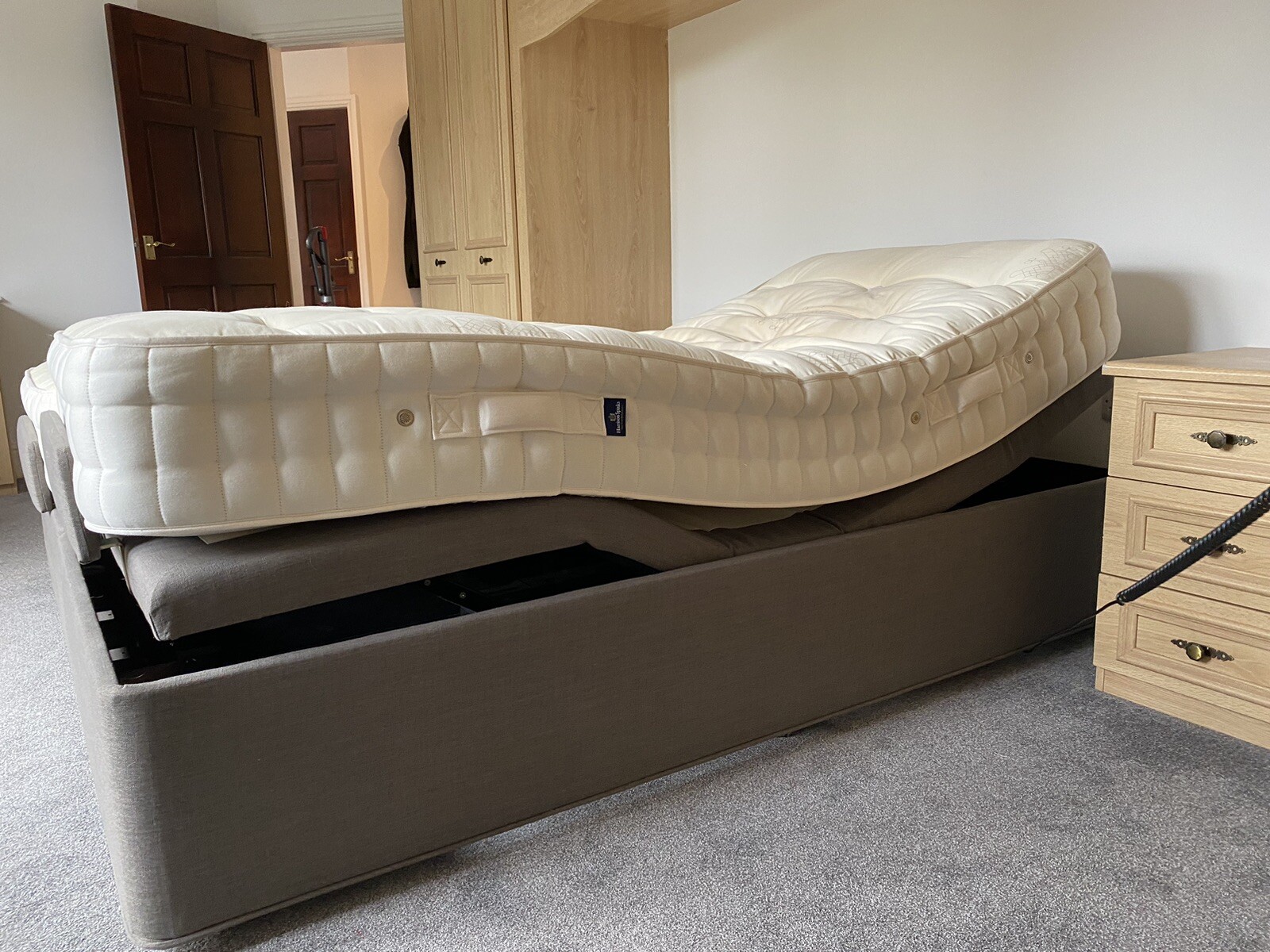 Harrison Spinks Somnus Electric adjustable bed eBay