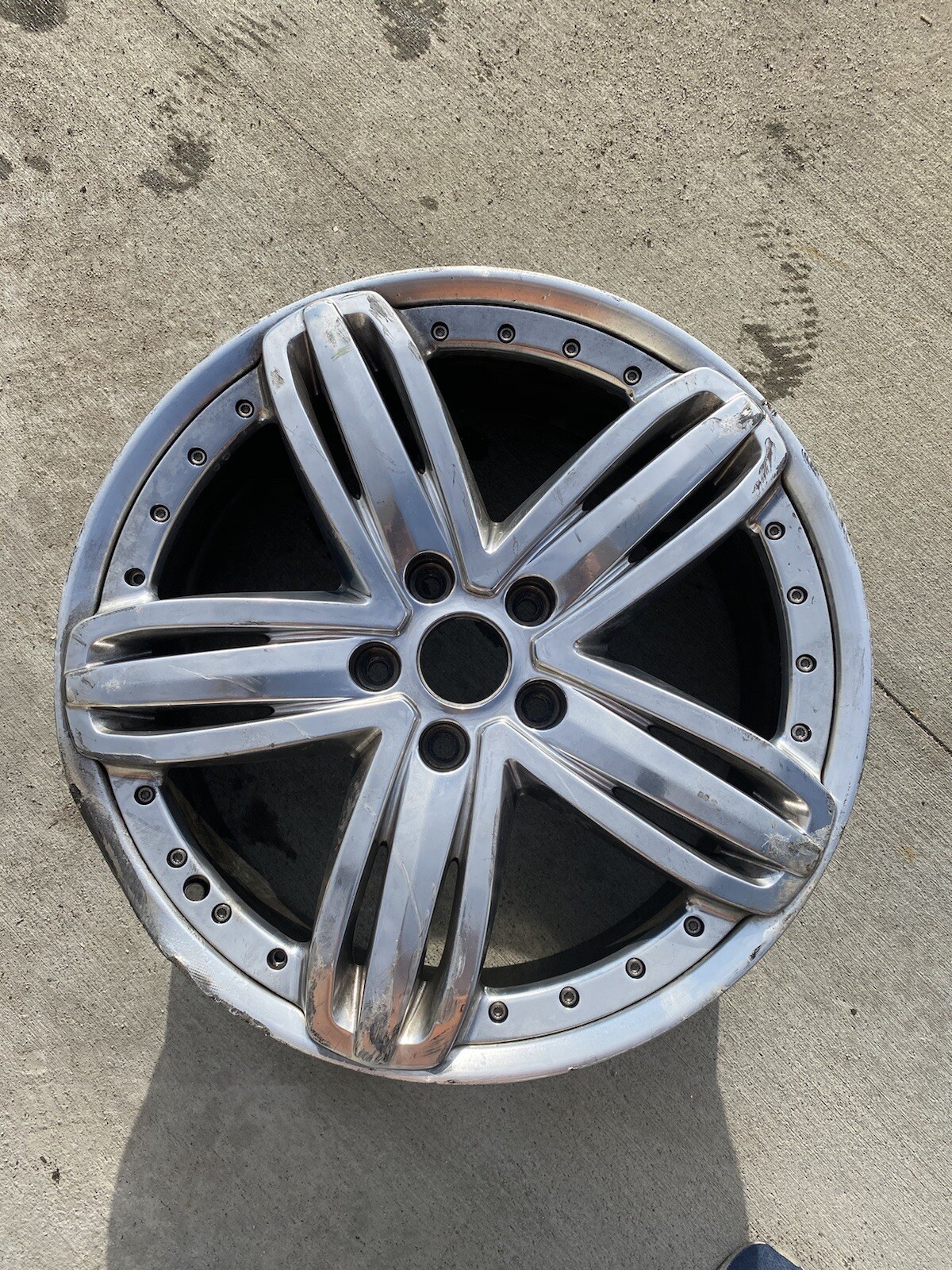 21" OEM BENTLEY MULSANNE FORGED ALLOY POLISHED WHEEL DAMAGED