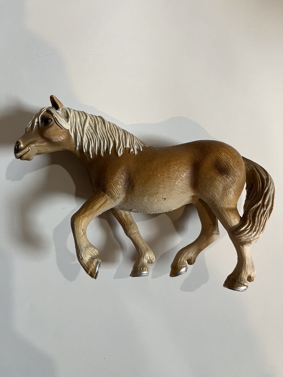 Schleich Haflinger Mare 2005 Golden Retired Design Farm Animal