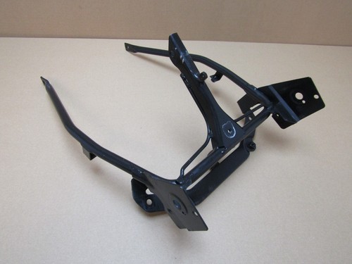 BMW R1100GS 1994 32,797 miles front main fairing bracket (7188) - Picture 1 of 6