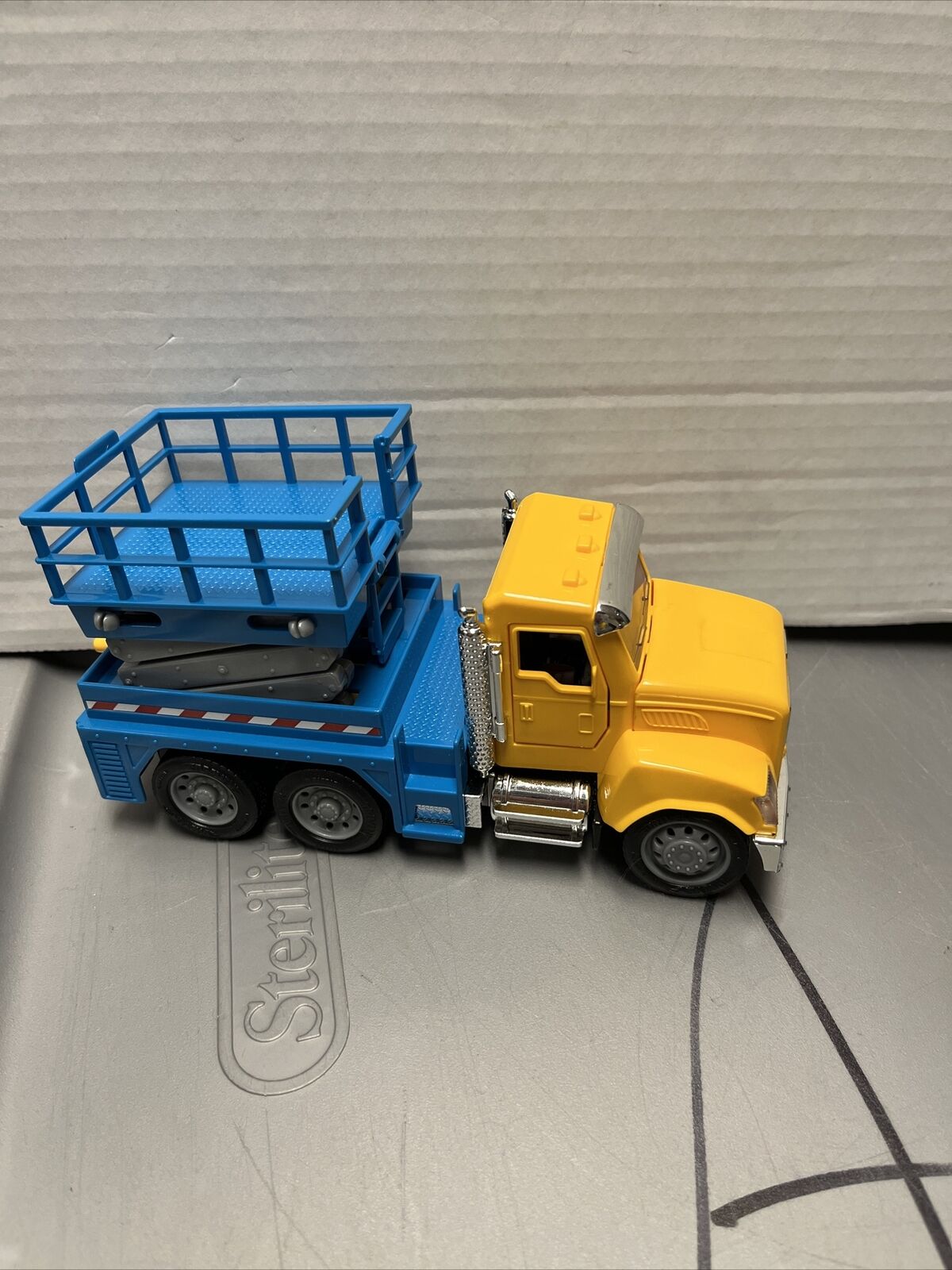 Picture 3 of 4