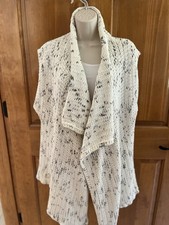 Chico's Women's Cable Knit Sleeveless Sweater / Vest / Size 2 /Main color White