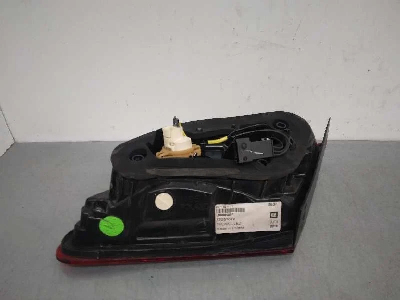 13281878 LUCE DI CODA INTERNA SINISTRA / L90005051 / 961237 PER OPEL ASTRA J GTC - Immagine 3 di 4